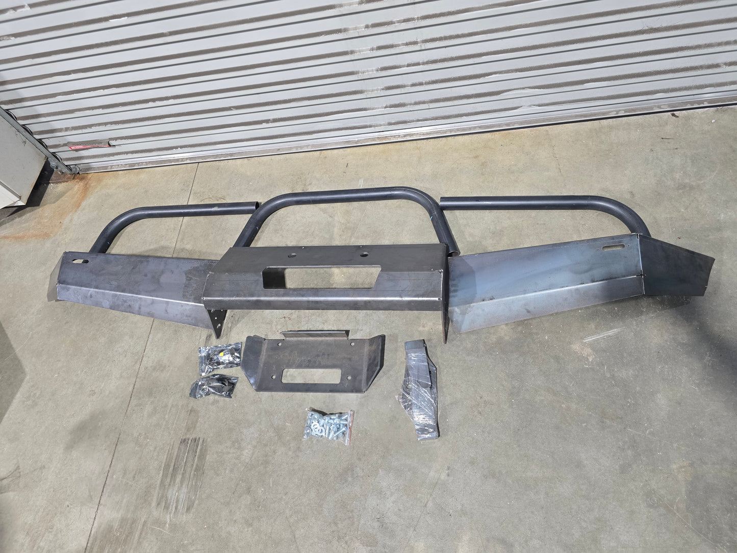 Landcruiser 105 Series Plate Bullbar